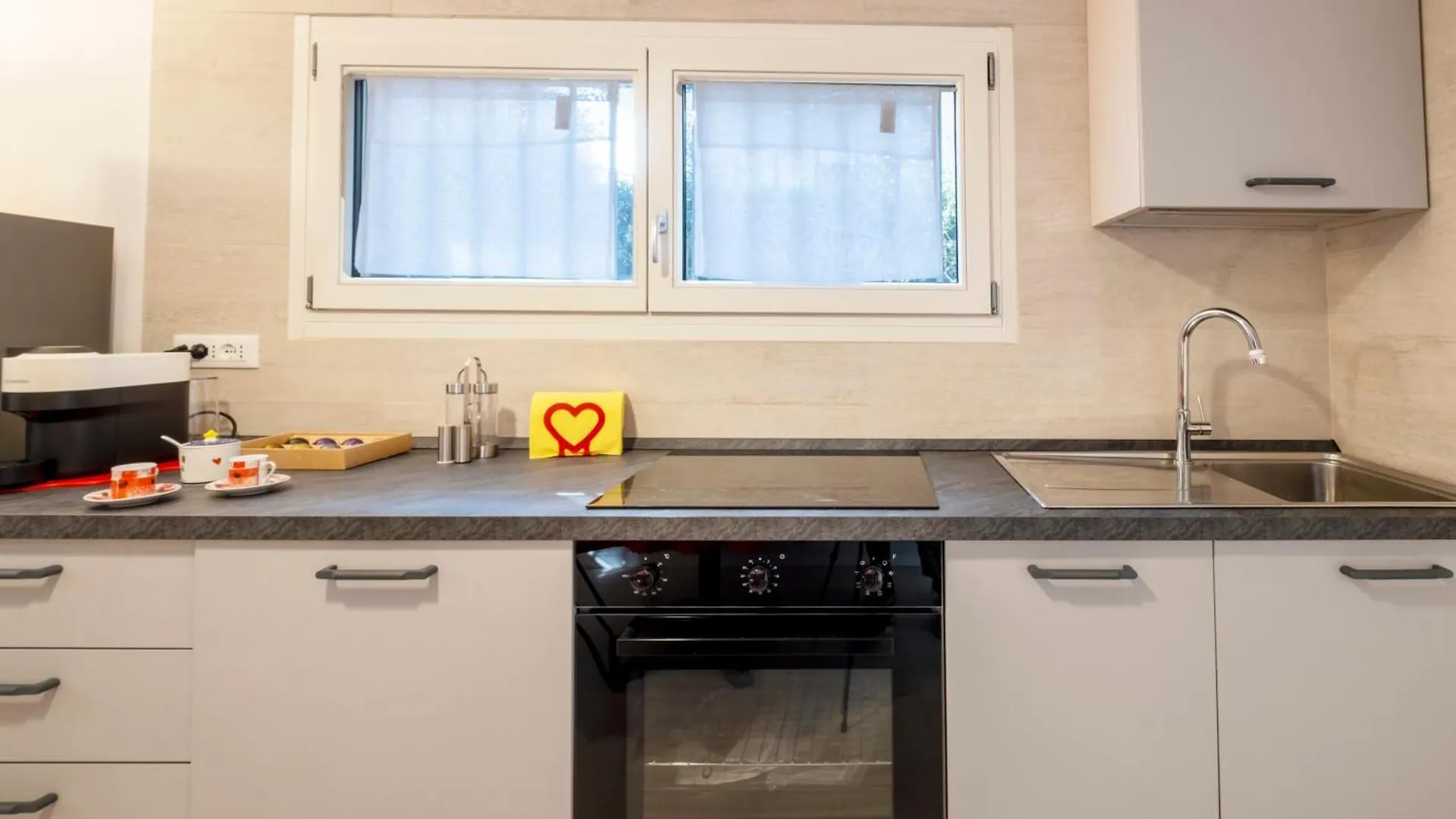 Ghisello Luxury Guesthouse 3 Bologna Italy